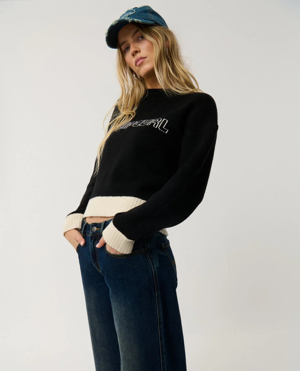 ARCHIVE SCRIPT KNIT