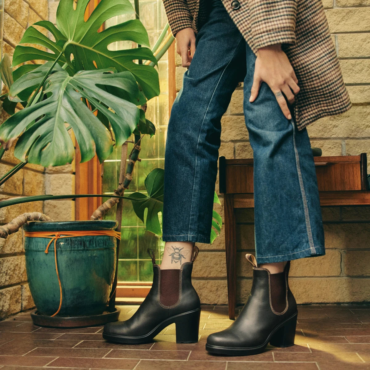 WOMENS ELASTIC SIDED BOOT 2365