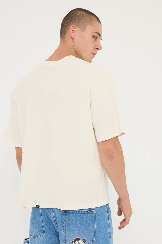 PEACE PERSUASION BOX FIT OVERSIZED SHORT TEE