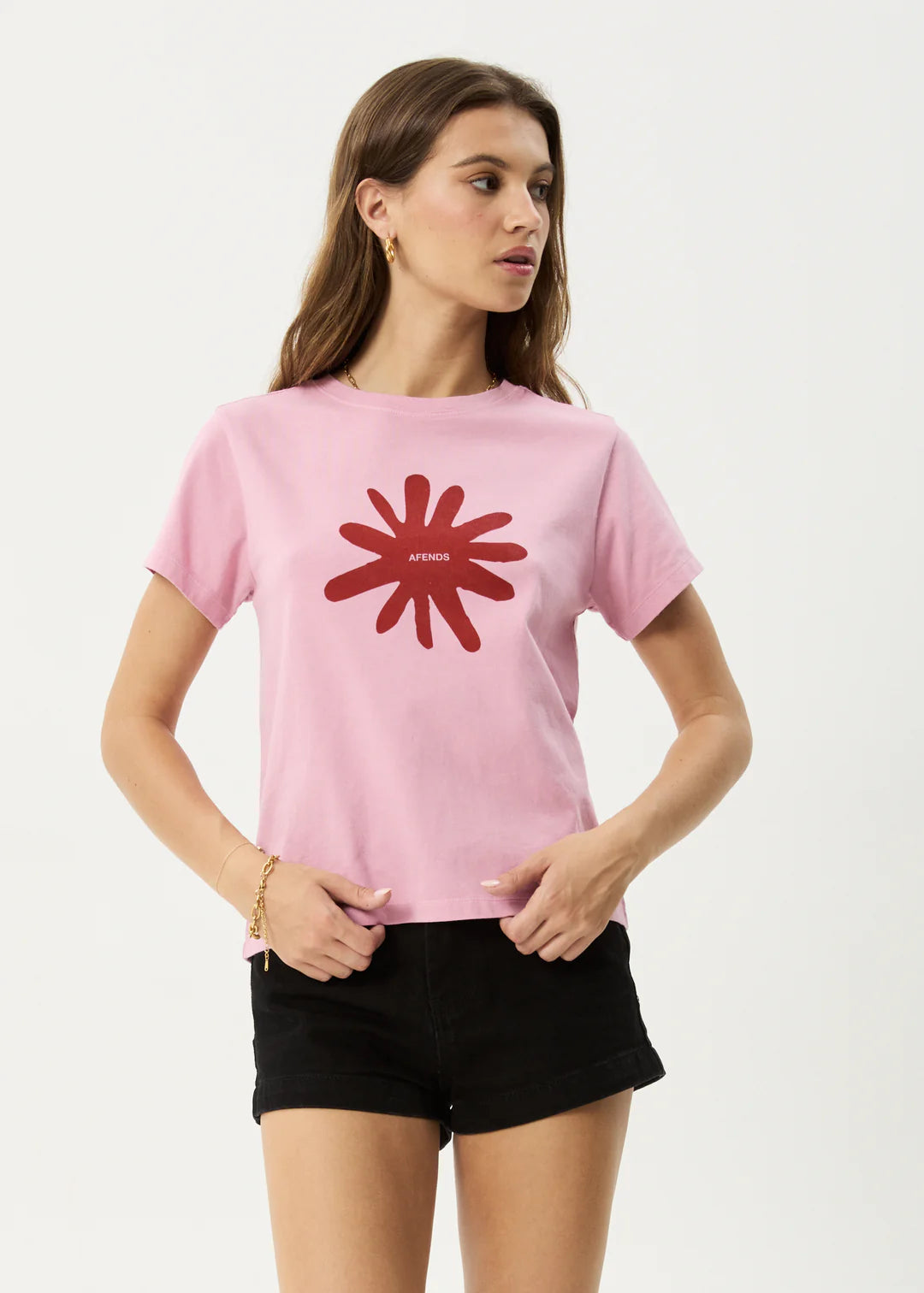 NESSA REGULAR TEE