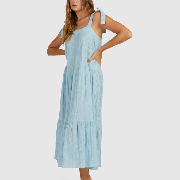 SUN LOVERS MAXI DRESS
