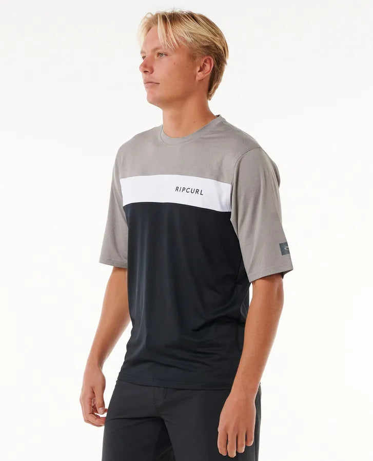 UNDERTOW PANEL TEE