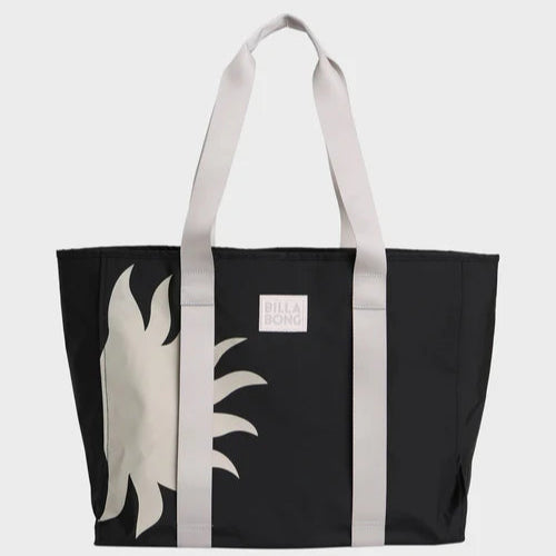 KEENIE TOTE