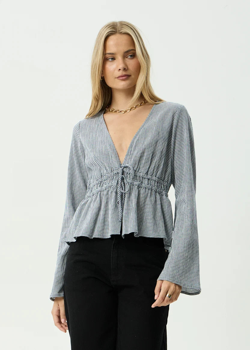 ANNIKA LONG SLEEVE TOP