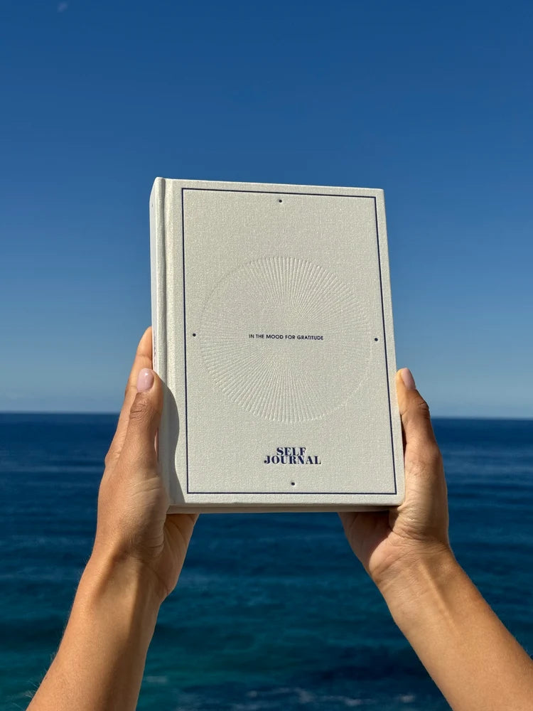 SELFDOM GRATITUDE JOURNAL