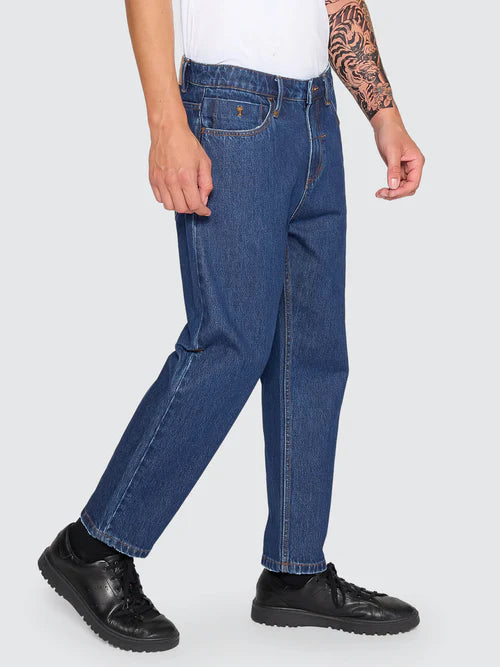 CHOPPED SLIM STRAIGHT CROPPED DENIM JEAN