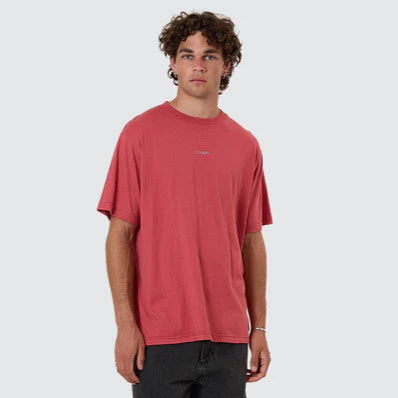 MINIMAL THRILLS MERCH FIT TEE