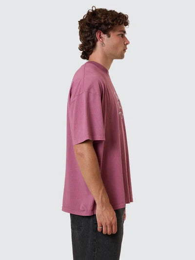 REALITY DREAMS BOX FIT OVERSIZED TEE