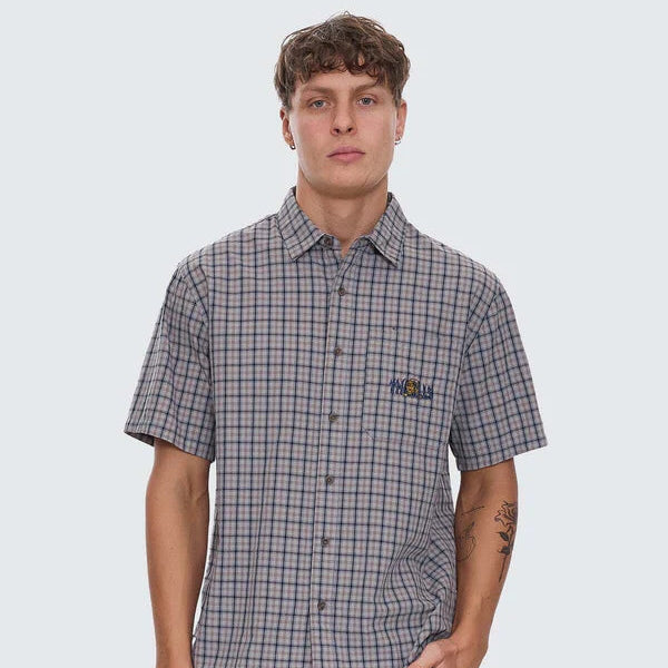 EYES IN THE GRASS SHORT SLEEVE SHIRT