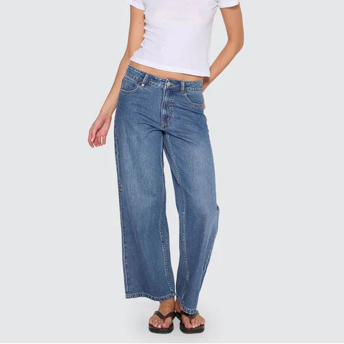 BILLIW LOW RISE BAGGY JEAN