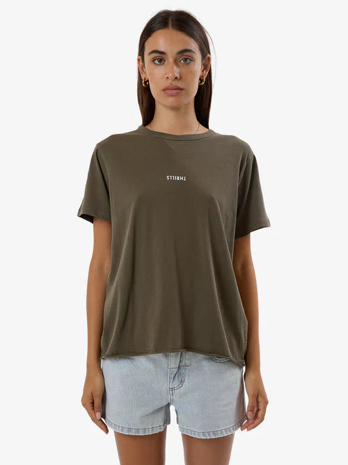 MINIMAL THRILLS RELAXED TEE