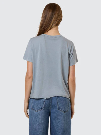 MINIMAL THRILLS RELAXED TEE